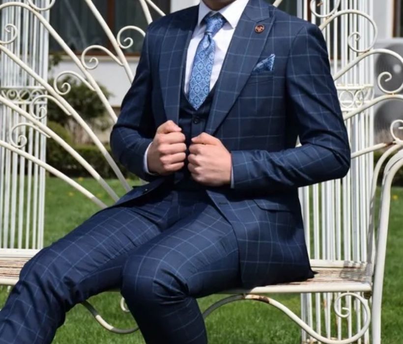 Costum in stare noua