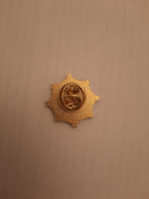 Продам значки Мастера спорта