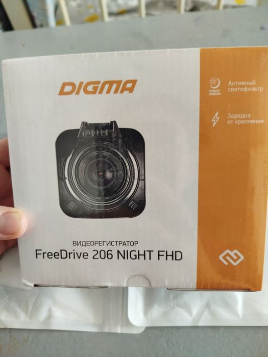 Видеорегистратор Digma