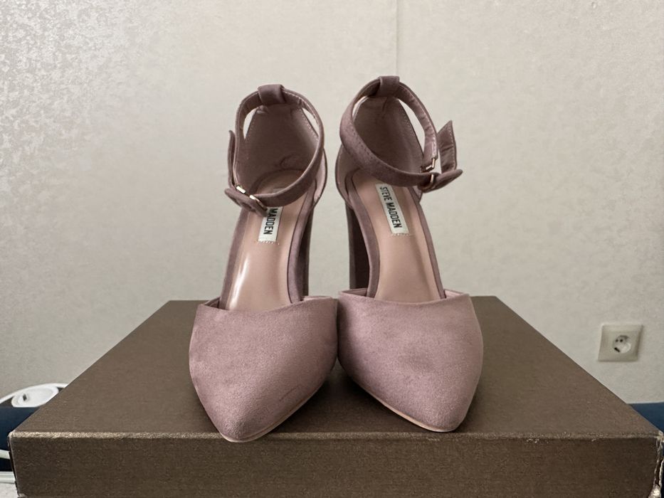 Туфли на ремешке