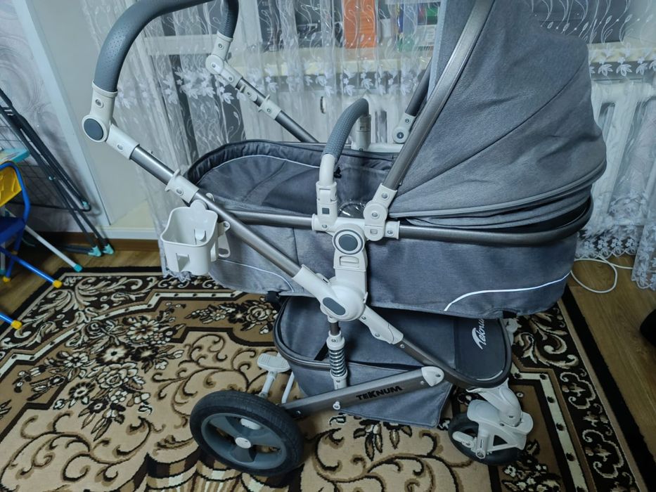 Продам коляску. Кровать манеж