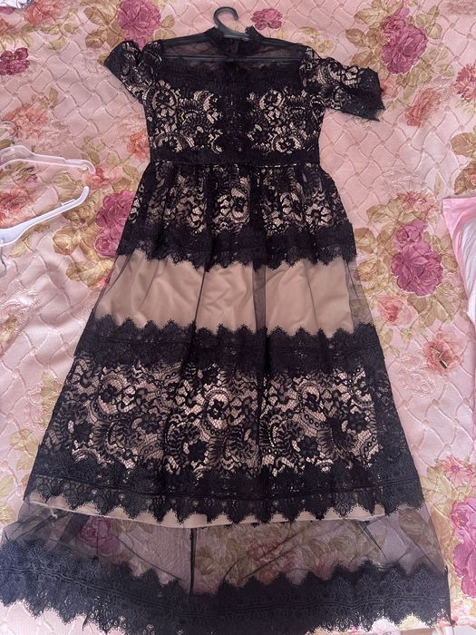 Женское платье в идеальном состоянии