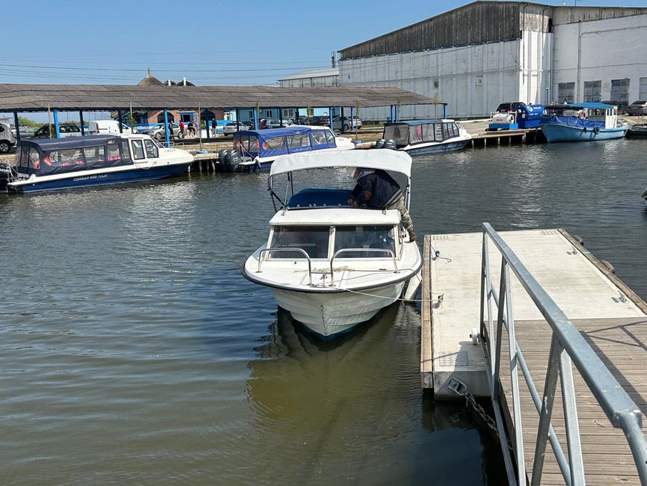Vand barca motor diesel