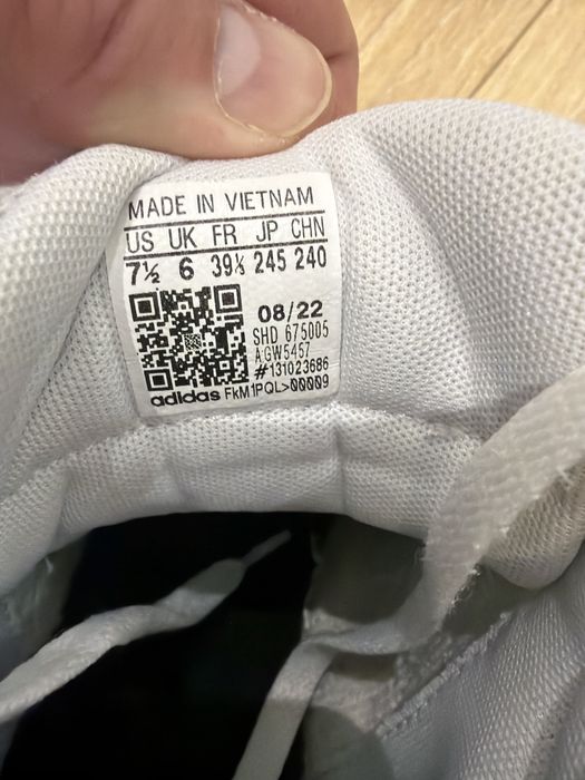 Маратонки adidas