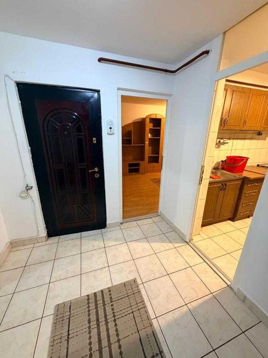 URGENT! Apartament de inchiriat in Iasi cu 3 camere decomandate.