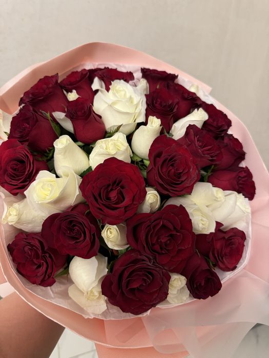 Цветы подарили вчера 10.000тг