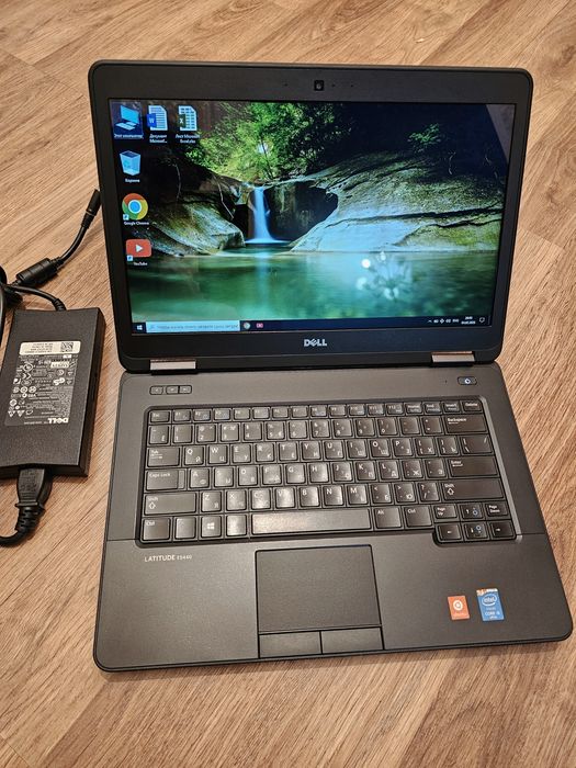 Ноутбук идеальный быстрый для работы