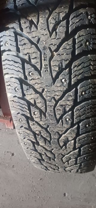 LT 235 85 R 16 шины продам