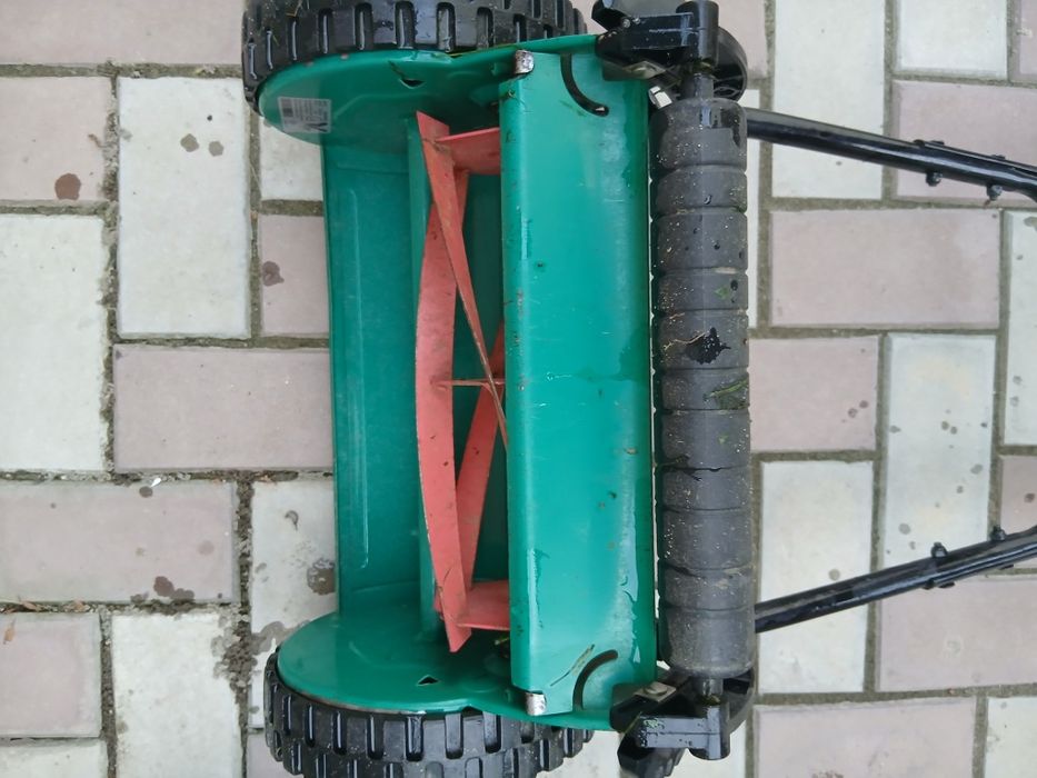 Vand masina tuns iarba/motocoasa Bosch