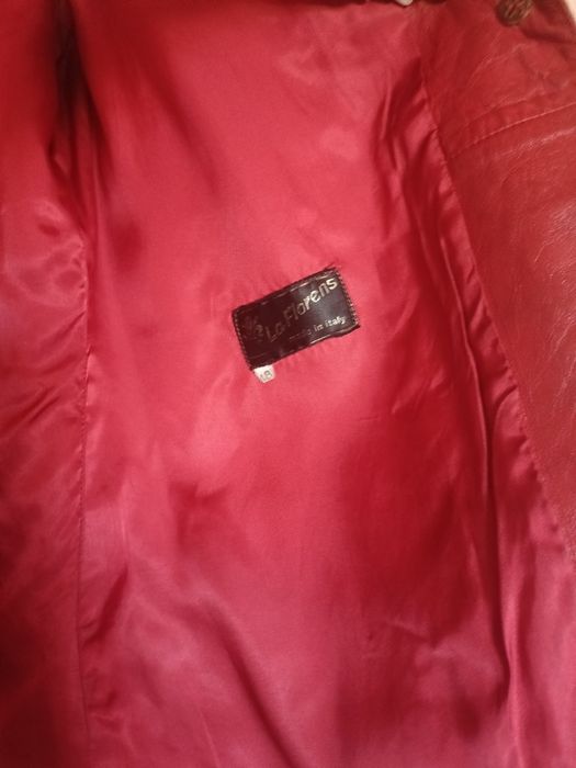 Scurta  de piele