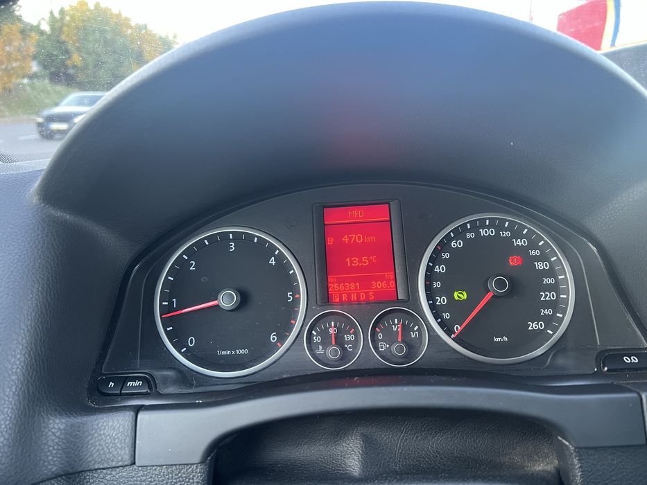 Vând Volkswagen Tiguan 2009