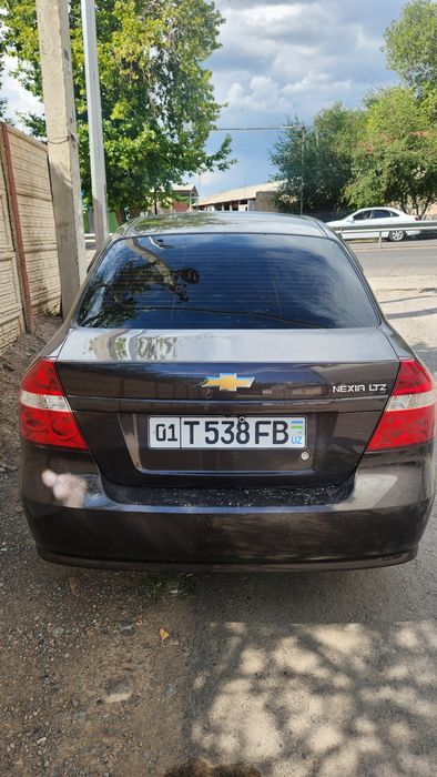 Продаётс автомобил нексия 3