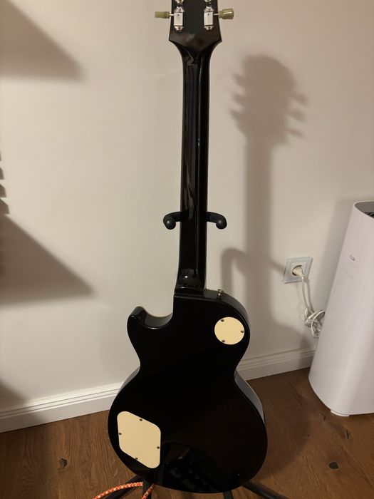 Китара Epiphone Les Paul Standard и оборудване