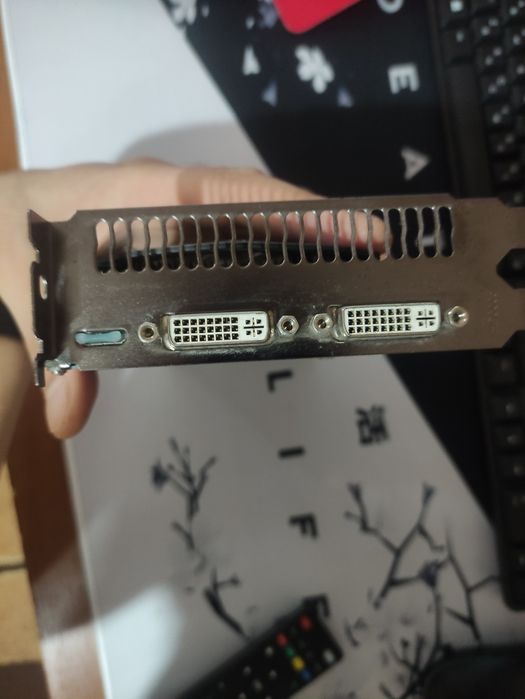 Gts 450 1gb GDDR5 Windforce срочно!