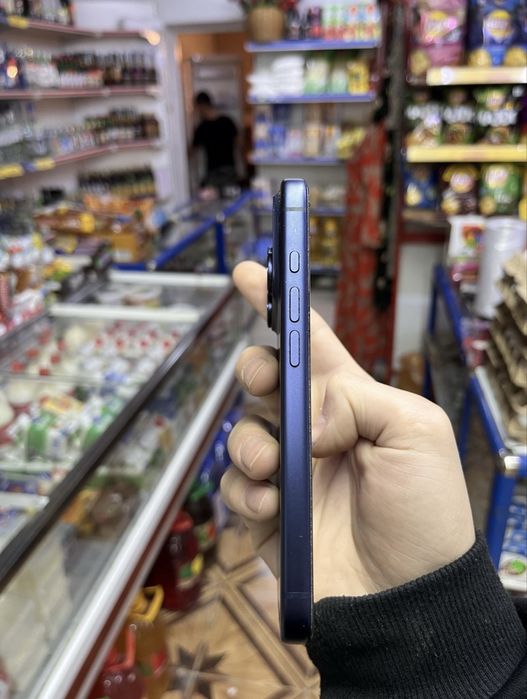 Iphone 17 pro в отличном состояние