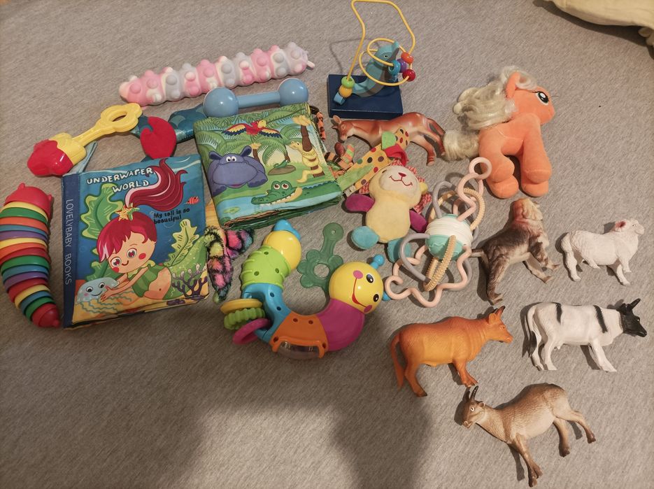 Игрушки детские на 6мес-1.5 года