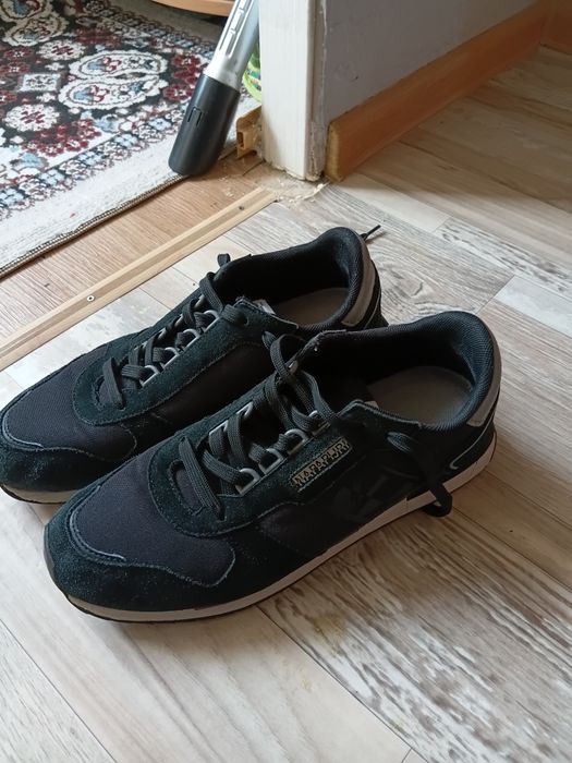 Мужские кроссовки