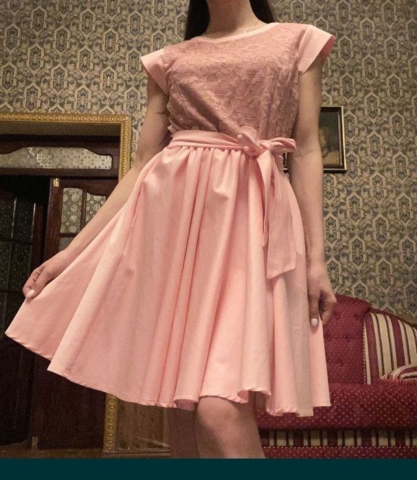 Платья и кофточки