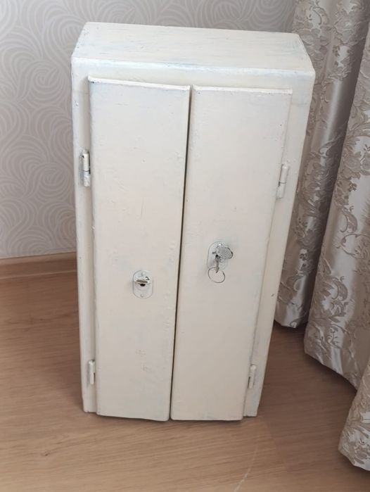 Металлический сейф