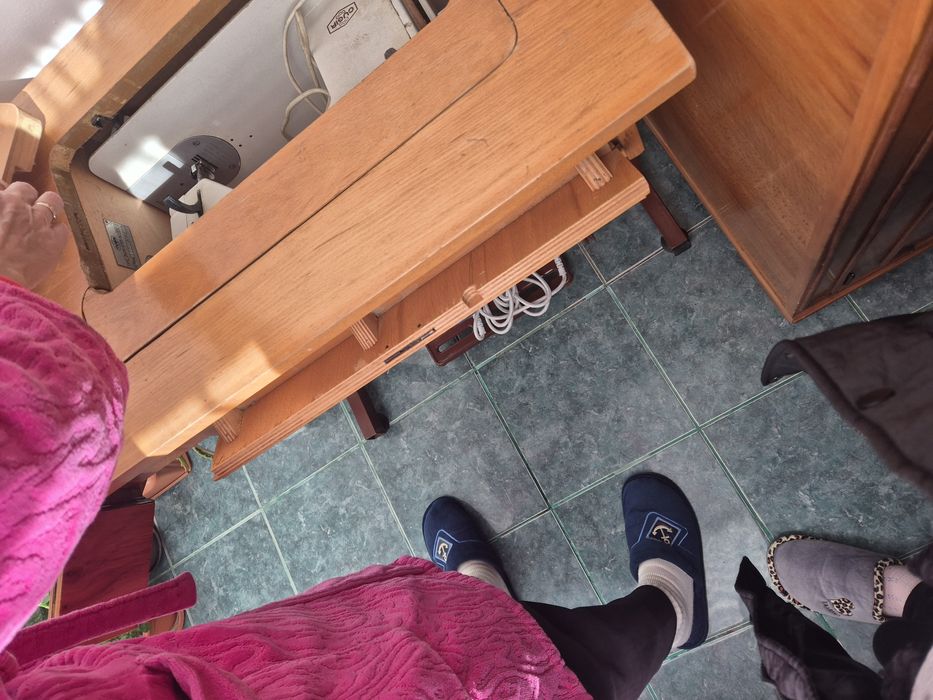 Masina de cusut Monica