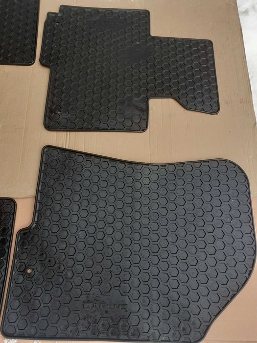 Presuri / covorase auto cauciuc pt. KIA Carens,an 2013 - 2019