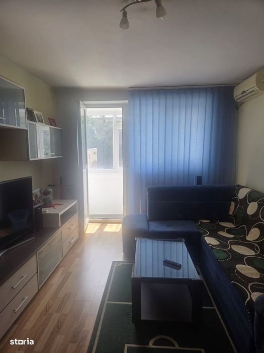 Apartament 3 camere, etaj 1/10, str. Toporasi, Sector 5, balcon, lift