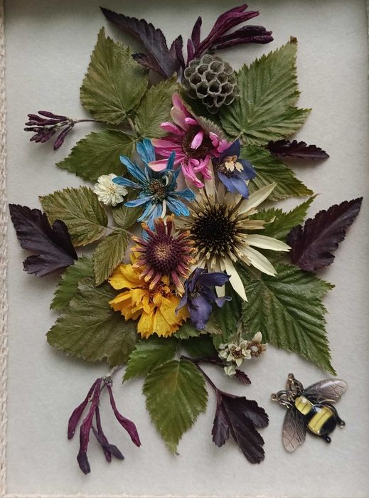 Шкатулка для украшений.