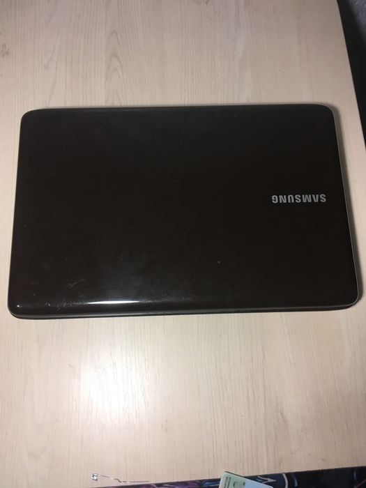 Ноутбук samsung r540