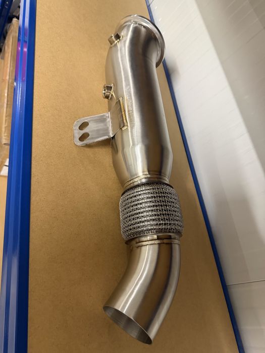 BMW  F30/G30/F22/F22/F32/F36/G11 Catless Downpipe   PLUG AND PLAY