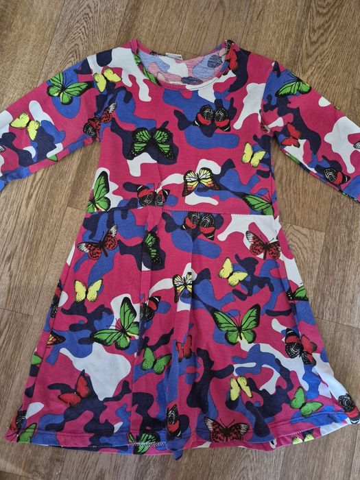 Продаю детское платье на девочку