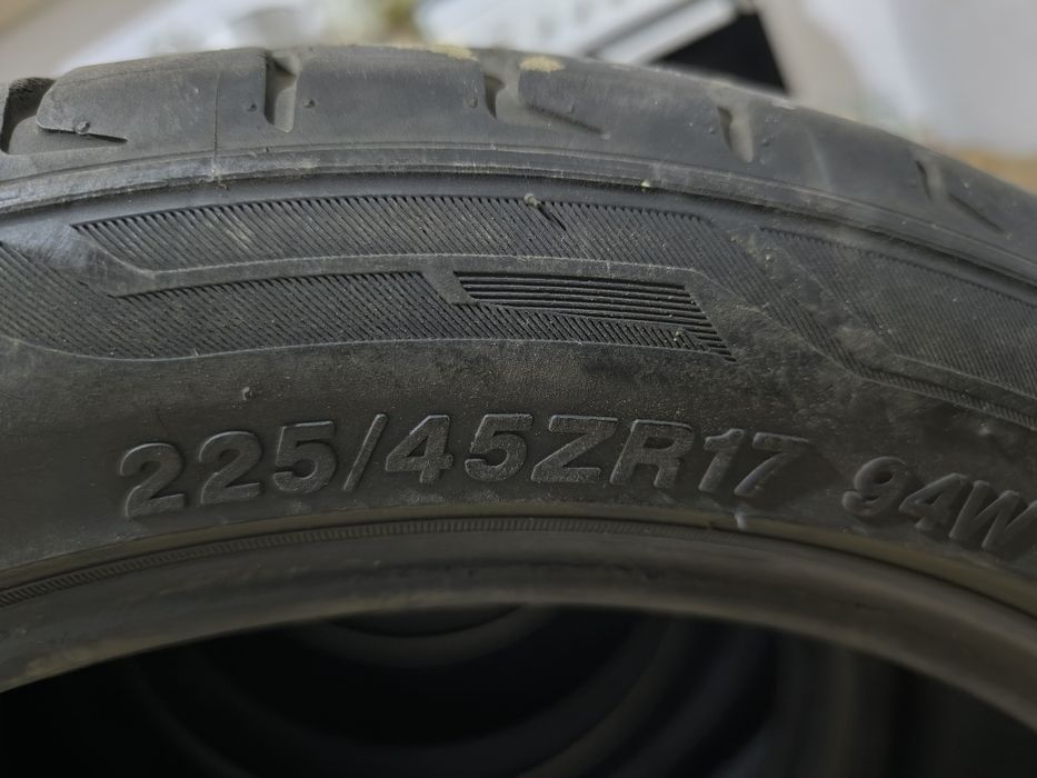 Продам шины летние.