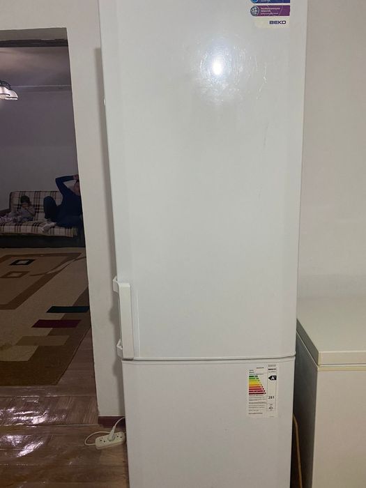 Холодильник BEKO