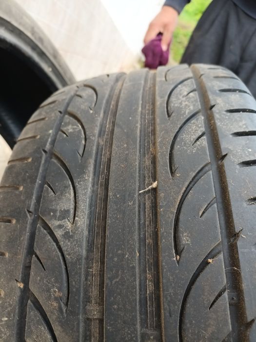 Vand 2 cauciucuri 245/45/R16 C