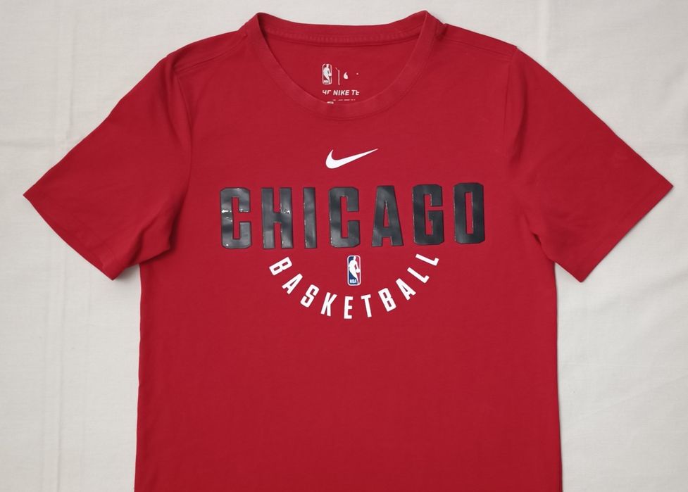 Nike NBA Chicago Bulls Tee оригинална тениска ръст 137-147см 10-12 години Найк памук спорт Чикаго Булс фланелка