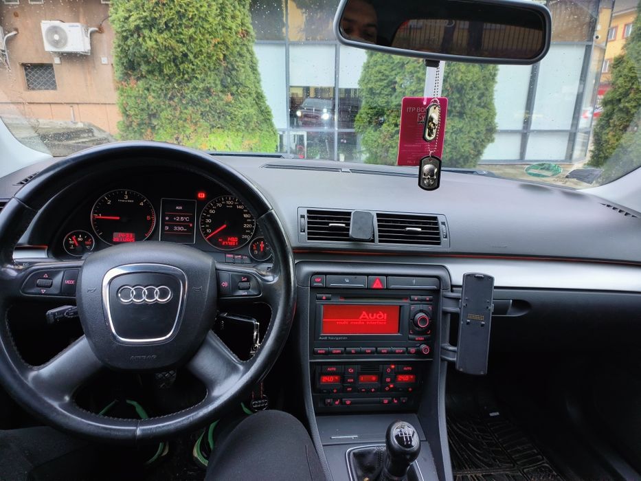 Vând/schimb Audi A4 B7 avant