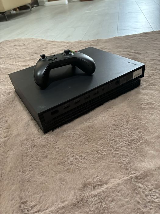 Xbox One X, 1T, 4K