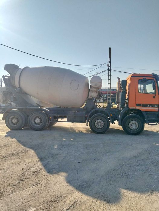 Vand autobetoniera Mercedes Actros