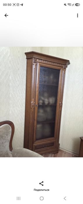 Срочно! Шкаф витрина угловой