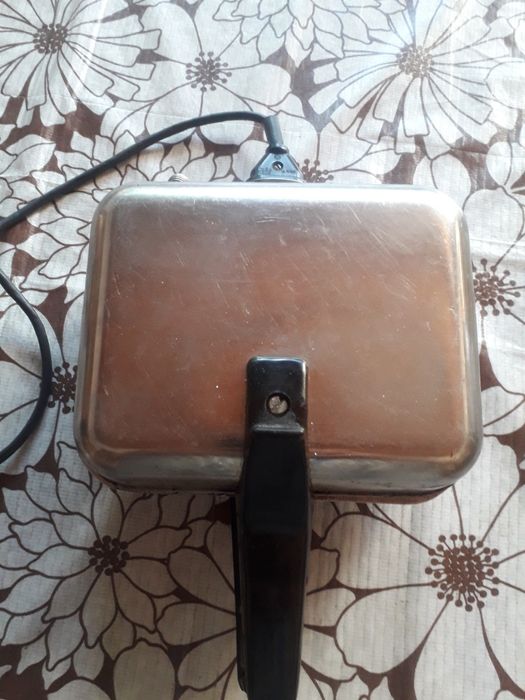 Vafli pishiradigan qolip