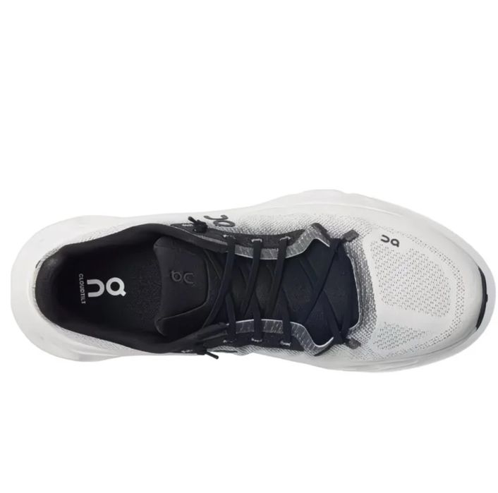 Новые кроссовки