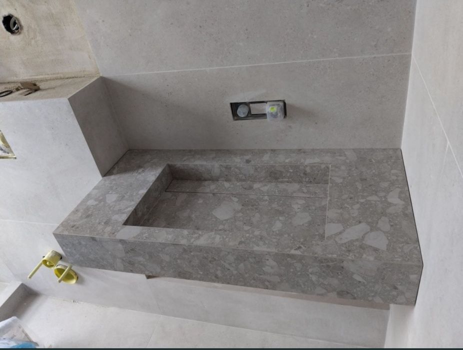 Lavoar ceramic , chiuveta din gresie , faianta