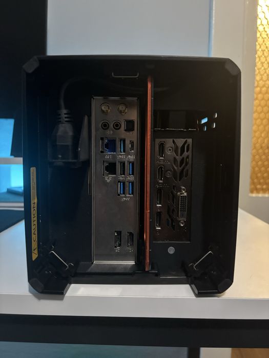 PC compact - i5 12600KF, GTX1080 Ti, 32GB RAM DDR5, 1TB+512GB SSD M.2