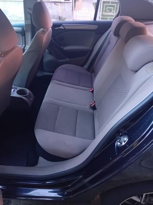 Golf 6 1.2 tsi(4 pistoane) bine intretinut!