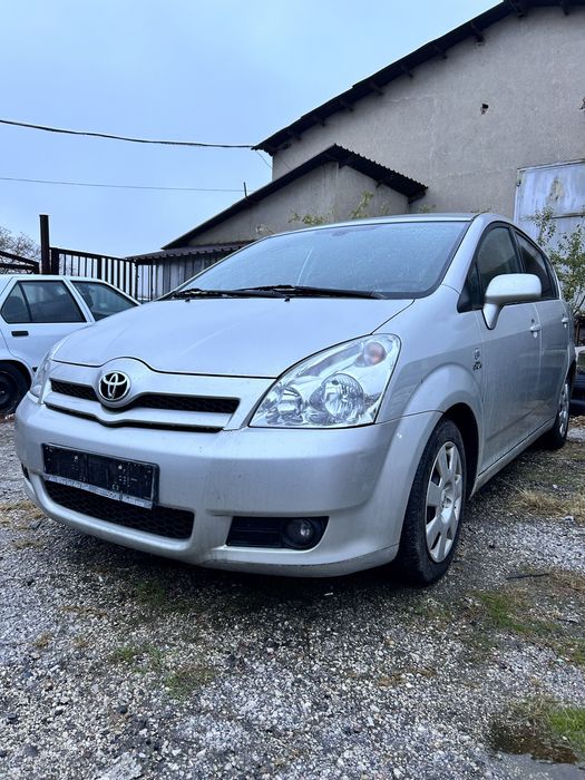 Тойота Корола Версо.D-4D. 177к.с.На!части!Toyota corolla verso 2.2.D-4