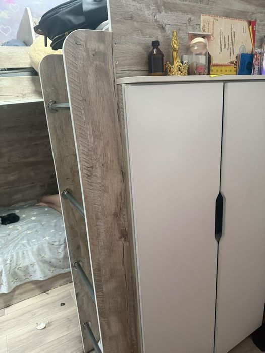 Двухярусная кровать.