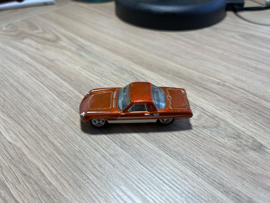 Машинки hot wheels