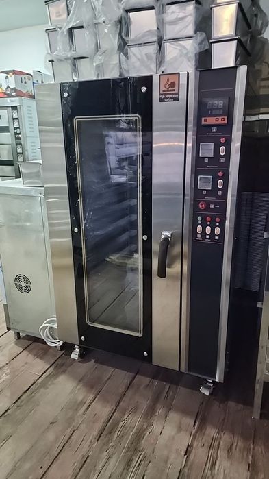 Конвекционая печь  10 лист