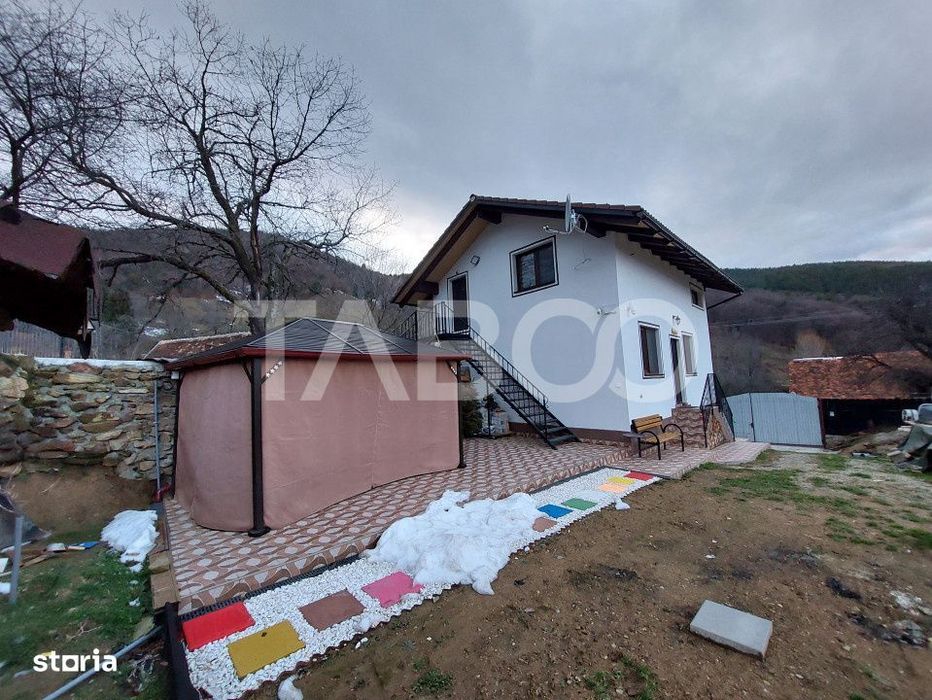 Casa de vacanta - pensiune 96 mp teren de 875 mp in Rasinari Sibiu