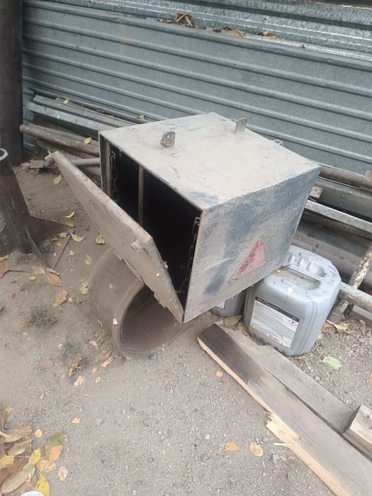 Продам бензобак 70