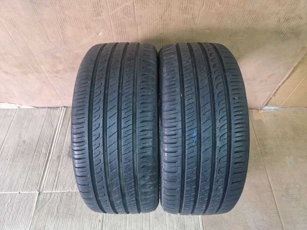 2 Barum R18 225/40
летни гуми DOT1322